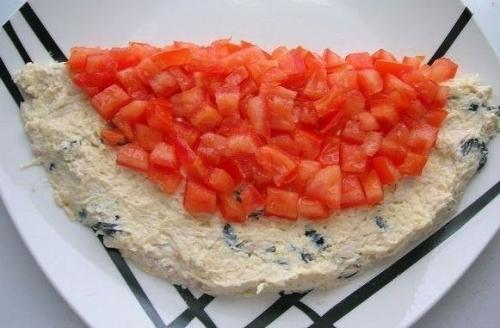 Салат Арбуз.  Для приготовления салата понадобятся следующие ингредиенты *: 04