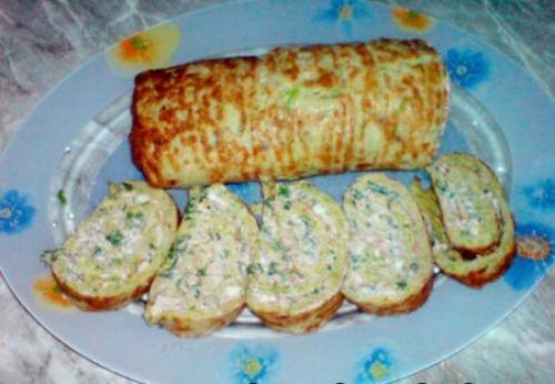Рулет из кабачков с сыром и чесноком.