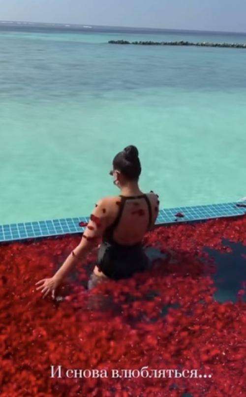 Бузова устроила день рождения как в кино - и оставила жирный намек про любовь. 01