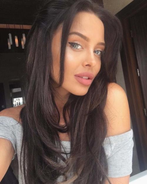 Мара тайген, девушка, которую считают сестрой Анджелины Джоли. 03