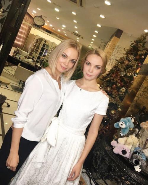 Сестры арнтгольц похожи как две капли воды. 07