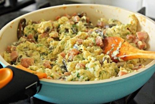 Яичница - болтунья в слоёном тесте. 05 Яичница - болтунья в слоёном тесте. 05