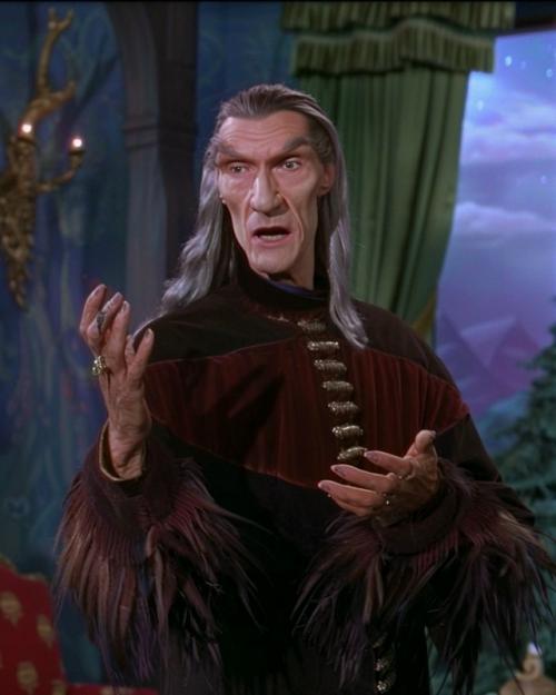 Мы смотрим такую адаптацию Барби: Лебединое Озеро? 09