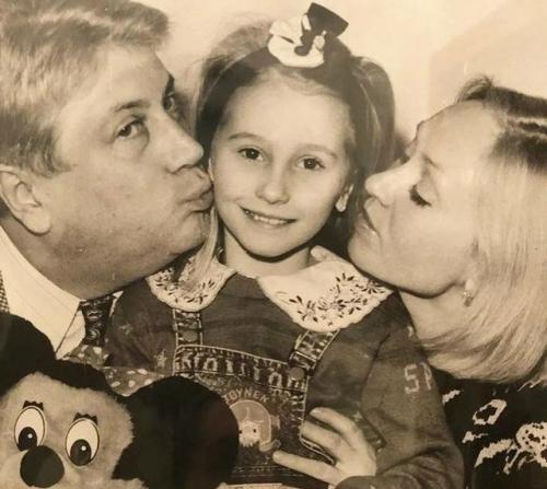 Владимир винокур всю жизнь был счастлив в единственном браке.  
