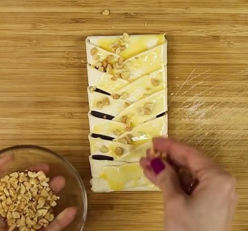 Моментальный пирог с шоколадом, который сделает даже ребенок. 06