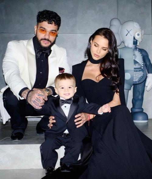 Стильная пара Тимати и Анастасия Решетова решили отметить первый годик сына! 06