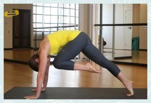 Асаны для идеальной талии и плоского живота ловите. 04