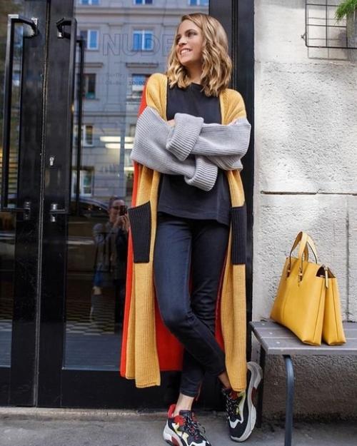 Идеальным вариантом для многослойных образов на эту осень будет удлиненный кардиган. 03