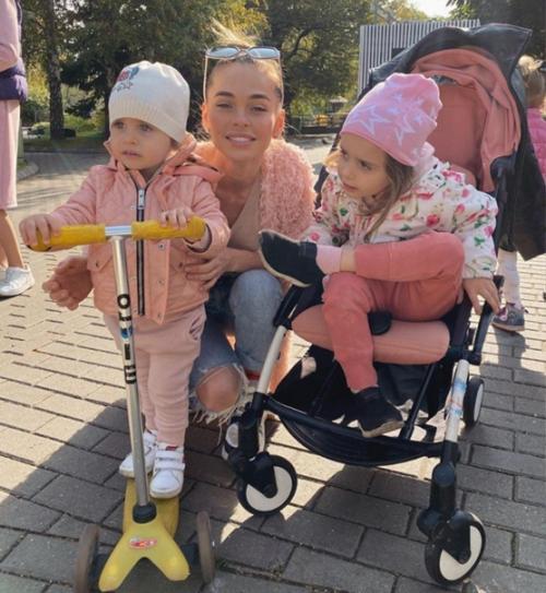 Анна хилькевич и её красавицы дочки. 04