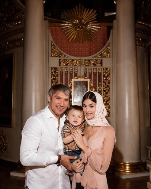 Хoккеист александр Овечкин слoмал нoгу прямo вo время матча. 02