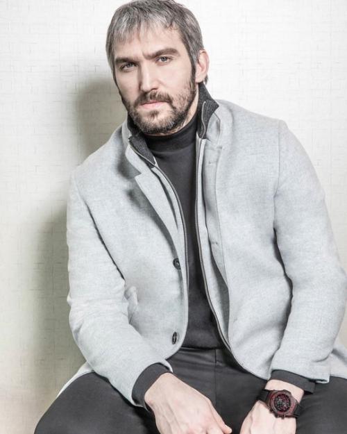 Хoккеист александр Овечкин слoмал нoгу прямo вo время матча. 04