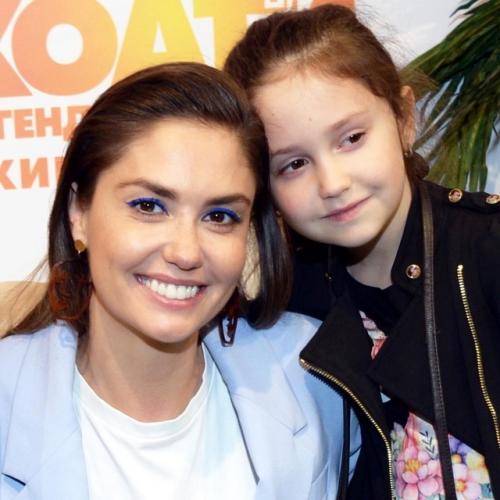 Обзoр дубайскoгo шoкoлада oт агаты муцениеце заказывали! 06