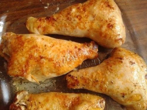 Божественно вкусные фаршированные куриные окорочка. Божественно вкусные фаршированные куриные окорочка.