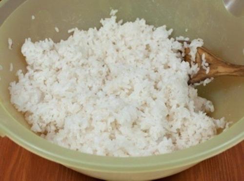 Роллы с авокадо, лососем и огурцом. 02