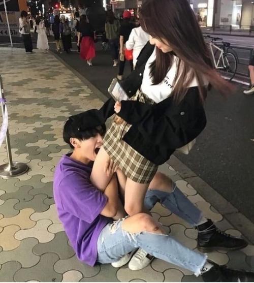 Ты удивишься, до какой степени легко утром вставать с постели, если предстоит делать то, что не вызывает желания выброситься в окно. 03