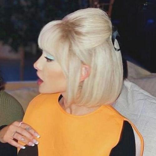 Ариана с платиновым цветом волос выглядит лучше всех девушек вместе взятым. 04