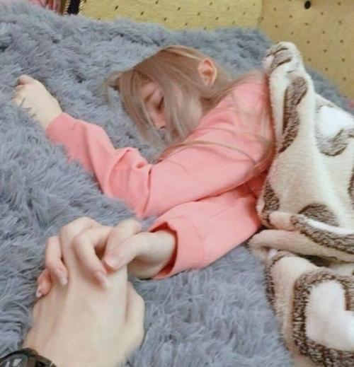 Ты удивишься, до какой степени легко утром вставать с постели, если предстоит делать то, что не вызывает желания выброситься в окно. 02