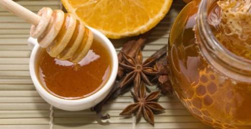 Мед и корица помогают быть здоровыми: 
