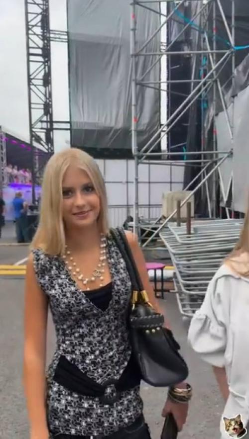 Милана стар встретилась с дочкой Бони - и контраст получился очень заметный.  