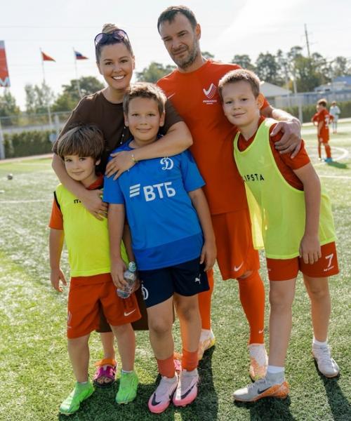 Я Против Квадроберов звезда универа Мария Кожевникова своё мнение высказала. 04