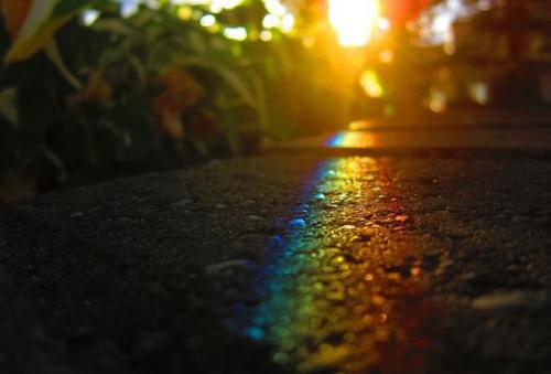 Люди, встречающиеся на вашем пути, иногда самым загадочным образом несут с собой послания для вас.