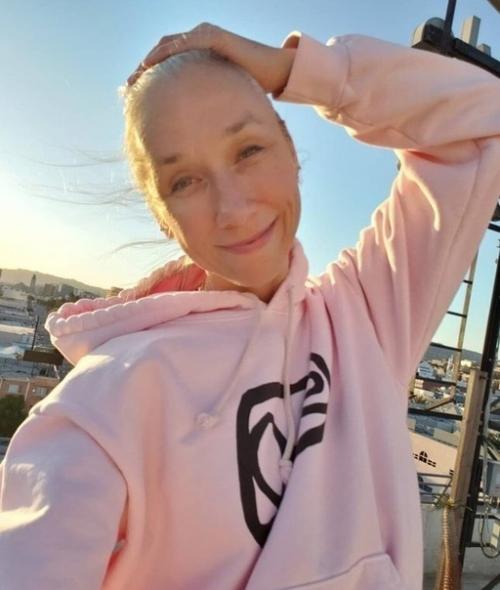 Новоиспеченная парочка. Киану ривз недавно женился. 03