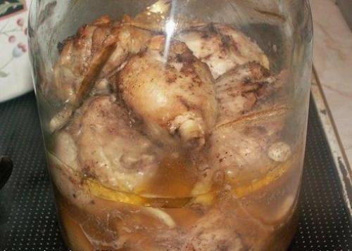 Курочка в банке. Курочка в банке.