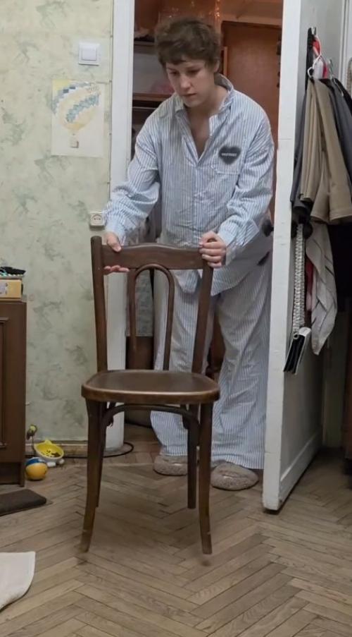 По словам специалистов, во время поцелуя слюна не просто увлажняет полость рта, а активно защищает зубы от налёта и микробов.
