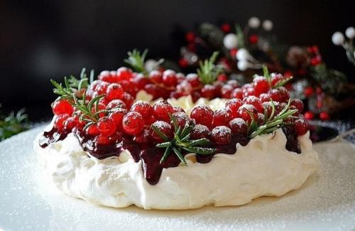 Торт - безе Павлова.