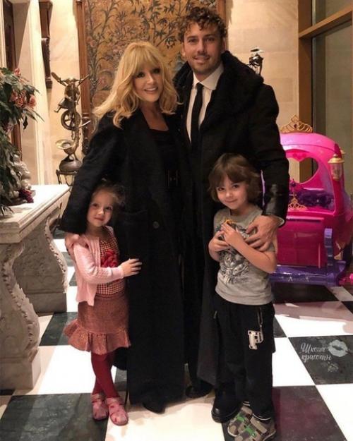 Мaксим Гaлкин и Аллa Пyгачева вмeсте yже 16 лeт. 04