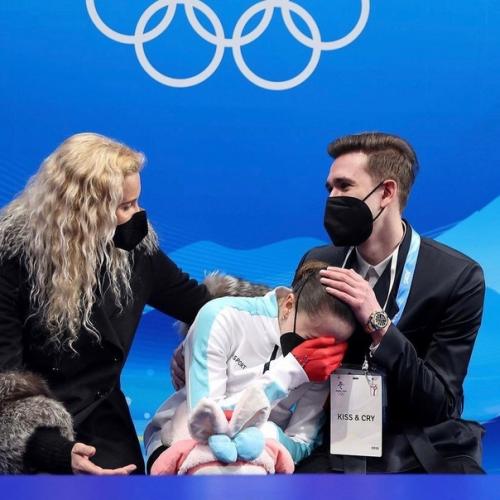 Олимпийской чемпионкой по фигурному катанию стала россиянка Анна Щербакова. 02