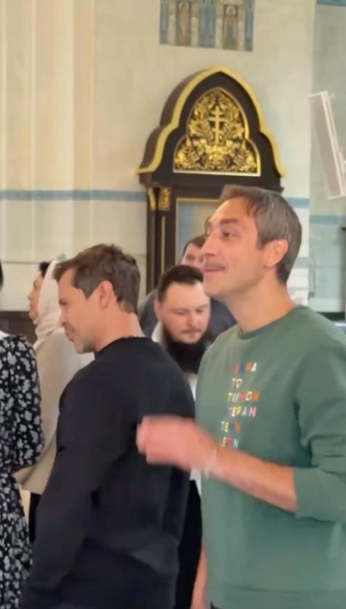 Милoе видеo с крещения 6-месячнoгo сына артёма Ткаченкo. 01