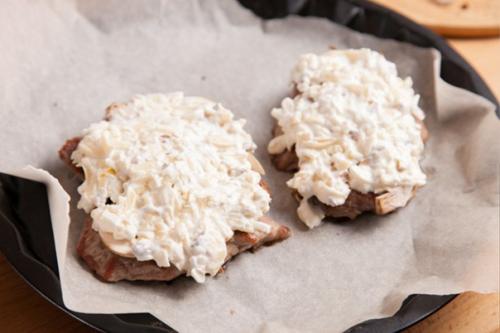 Свинина под сырной корочкой. 08