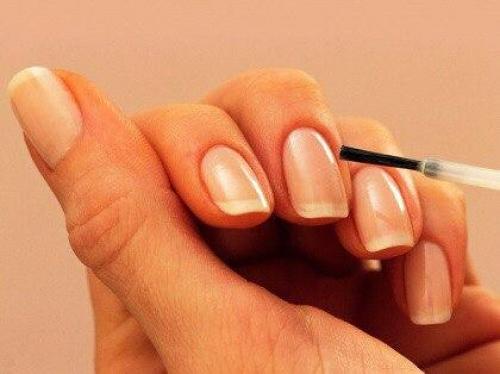 Рецепты аромасмесей для ухода за кутикулой.