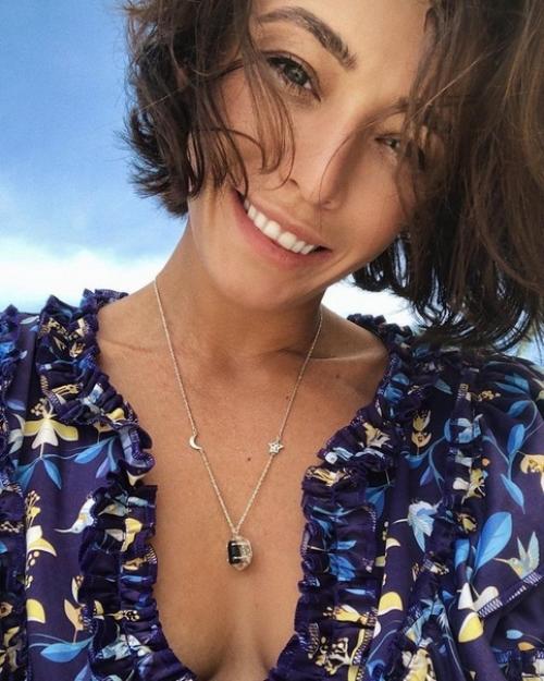 Бывшая ведущая шоу Орел и Решка Алина астровская. 04