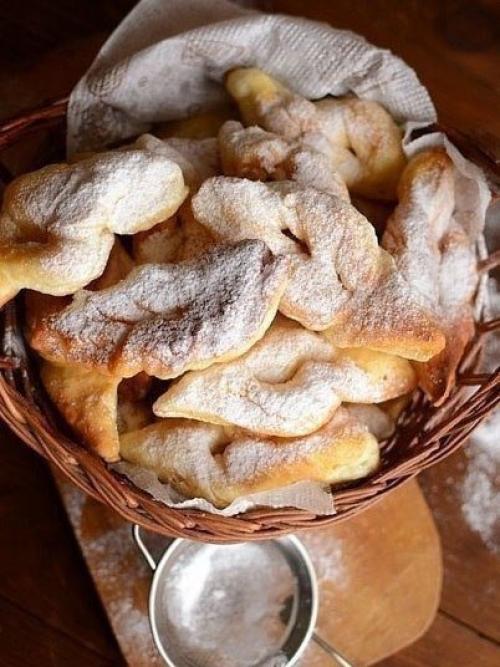 Вергуны.  Ингредиенты:   Кефир - 1 стакан. 05