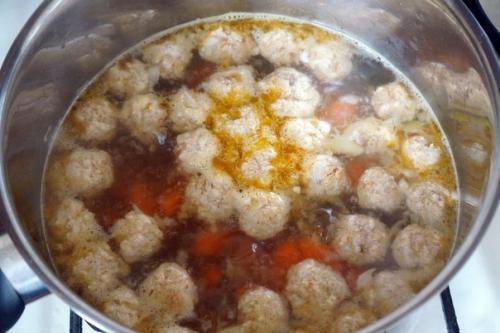 Прозрачный суп с куриными фрикадельками. 04