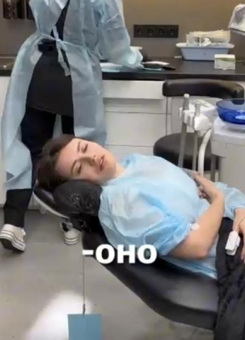 Пробуждение после наркоза - это мощнейшая сыворотка правды, сносящая абсолютно все внутренние тормоза. 01