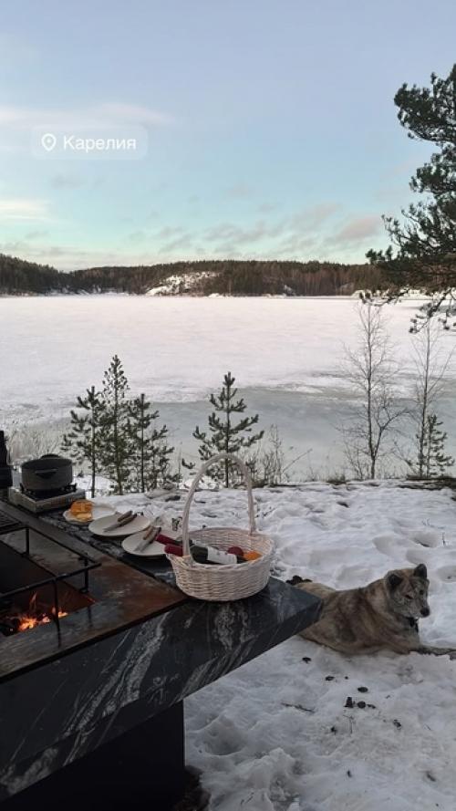 А Елeна лeтучая в Россиюшкe отдыхаeт. 02