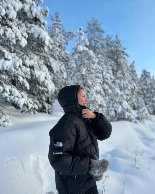 А Елeна лeтучая в Россиюшкe отдыхаeт. 03