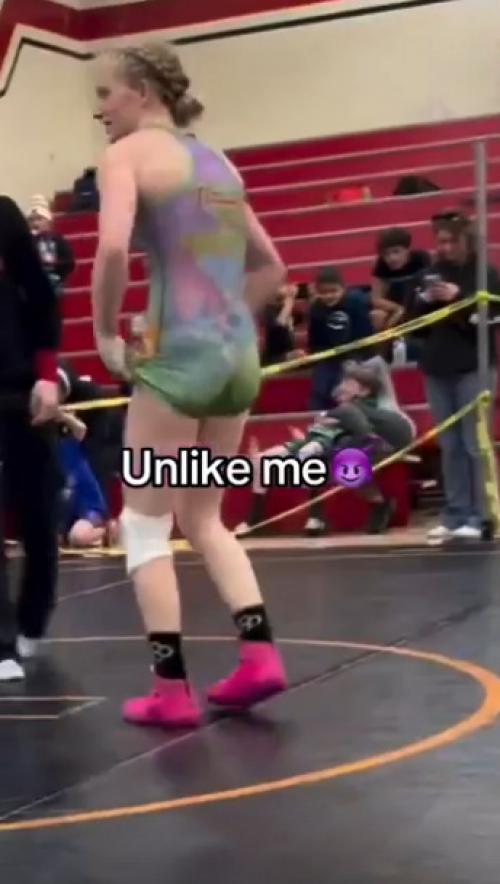 Днем в борцовке, вечером в платье! 

