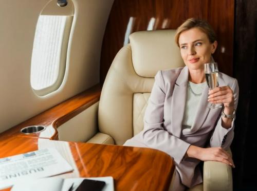 Теперь даже перелёты становятся частью привычного лайфстайла: в России разработали антенну, которая обеспечит интернет прямо в самолёте.  