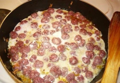 Спагетти с фрикадельками. 04