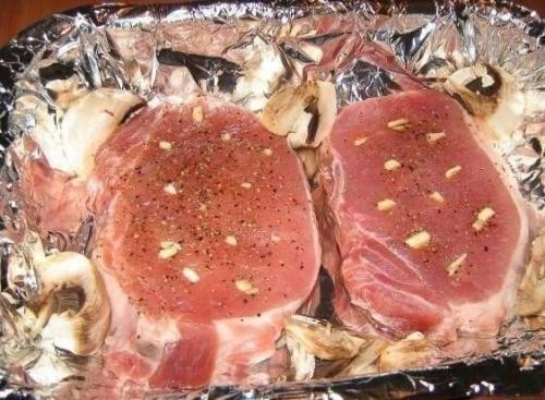 Острая свинина с сыром и грибами в духовке. 01