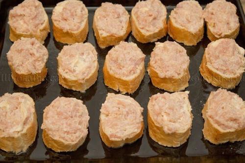 Горячие бутерброды с курицей запеченные в духовке. 08