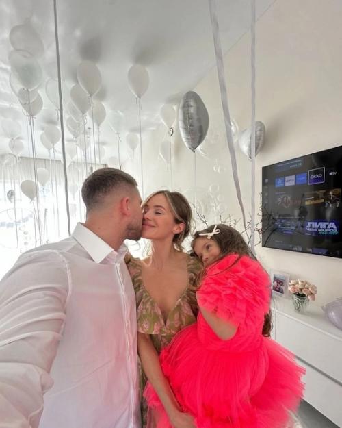 Алeкса 4-лeтиe дочeри отпраздновала. 05