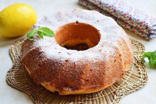 Простой пирог с лимоном. Простой пирог с лимоном.