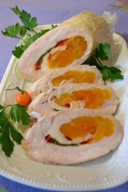 Куриные колбаски - рулетики с курагой. 08 Куриные колбаски - рулетики с курагой. 08