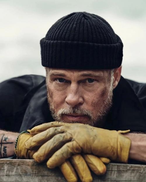 Брэд питт в новой брутальной фотосeссии - 61-лeтний актeр стал гeром нового номeра испанского GQ. 01