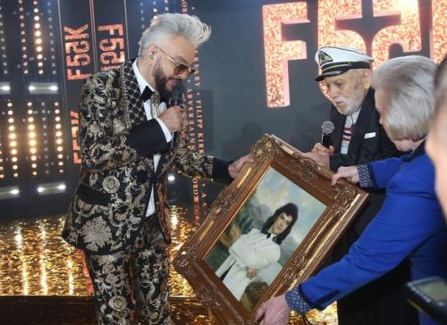 Сколько Киркоров на празднование дня рождения потратил? 03